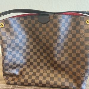 AUTHENTIC: Louis Vuitton Gracefull MM (Excellent Condition)